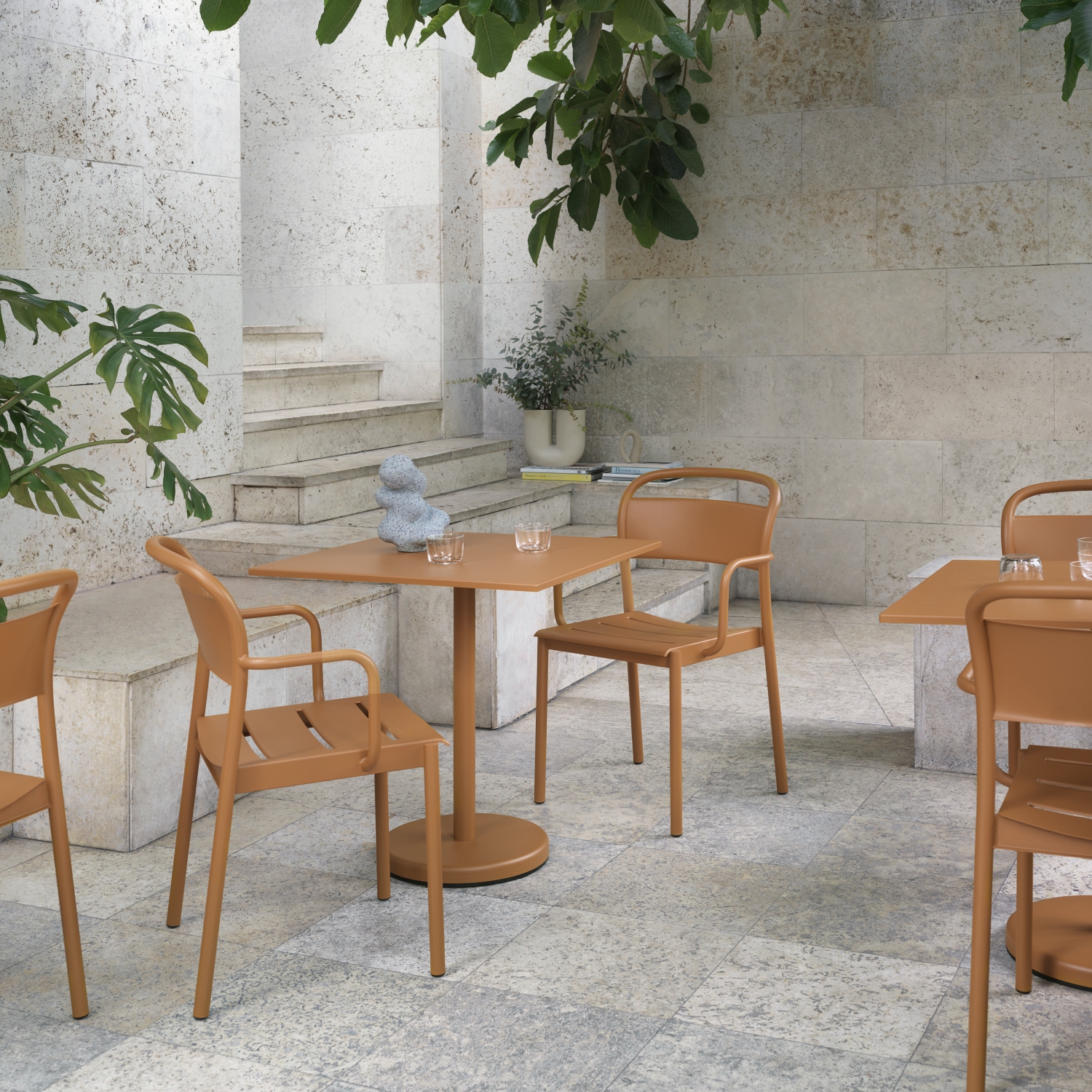 Linear-steel-armchair-linear-steel-cafe-table-70x70-burnt-orange-muuto